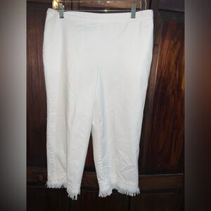 Alfred Dunner White Pants with‎ Embroidered Detail